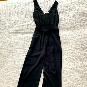 Black Sleeveless Jumpsuit with pockets